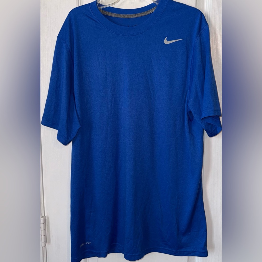 Nike Dri-FIT Royal Blue Athletic Shirt Size M